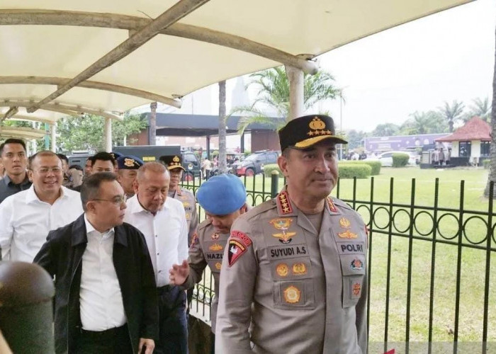 Kapolri Sukses Jaga Kondusifitas Demo Pengesahan RUU Perlindungan Ketenagakerjaan di DPR