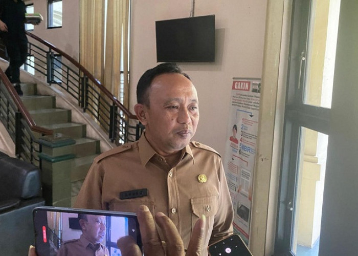 Kepala BKPSDM Gresik Bantah Kedekatan dengan Terduga Pelaku Penipuan SK ASN