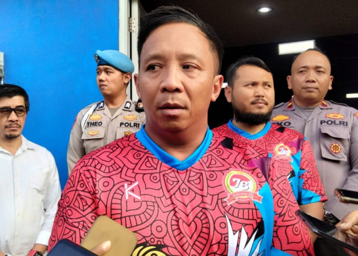 Puluhan Pebulutangkis Berebut Piala Kapolresta Malang Kota