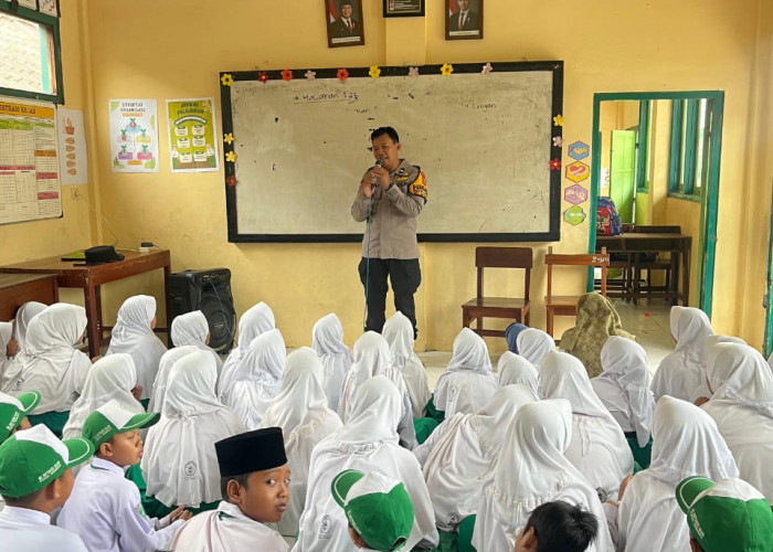 Polsek Wonoayu Edukasi Pelajar MI Miftahul Ulum untuk Cegah Perundungan