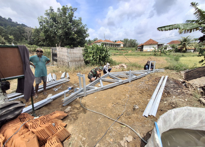 Kado Jelang Idulfitri, Pembangunan RTLH di Desa Mandala Capai Tahap Akhir