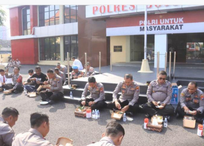 Pererat Soliditas, Kapolres Bojonegoro Gelar Sarapan Bersama Usai Apel Pagi