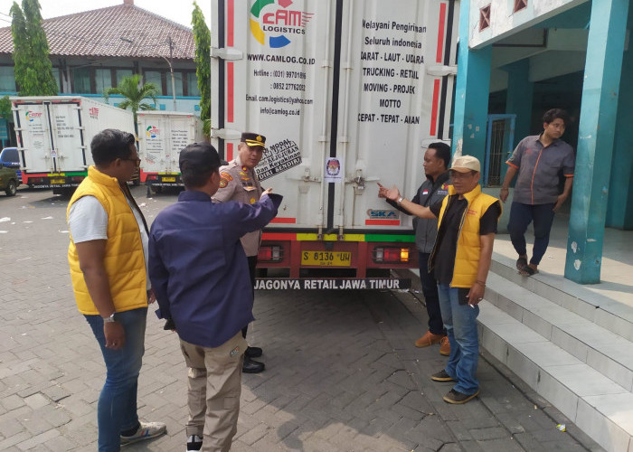 Polres Pelabuhan Tanjung Perak Kawal Pendistribusian Logistik Pilkada