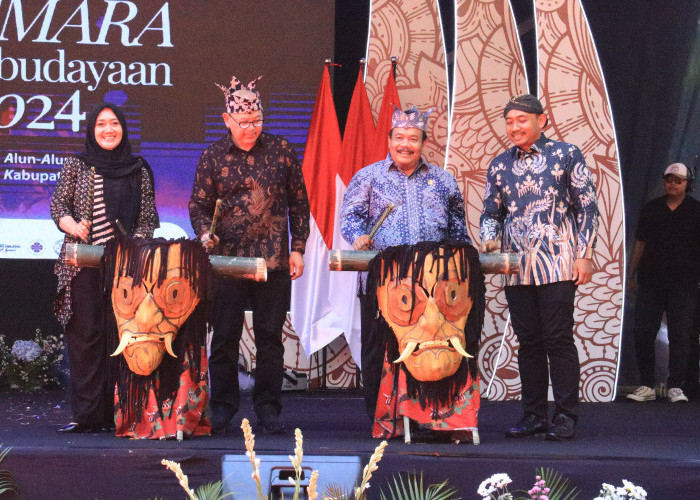 Plh Gubernur Jatim Buka Festival Dewi Cemara dan Pekan Kebudayaan Daerah di Ngawi