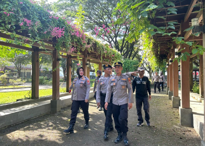 Ditpamobvit Polda Jatim Asistensi Lokasi Wisata Jelang Libur Nataru