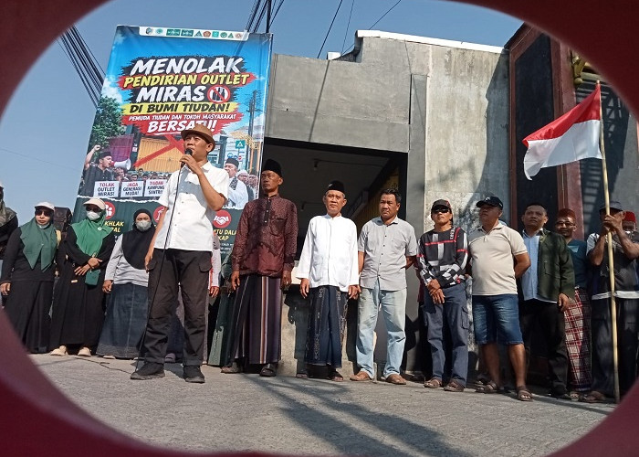 Warga Tiudan Tulungagung Gelar Demo Tolak Rencana Gerai Minimarket Miras