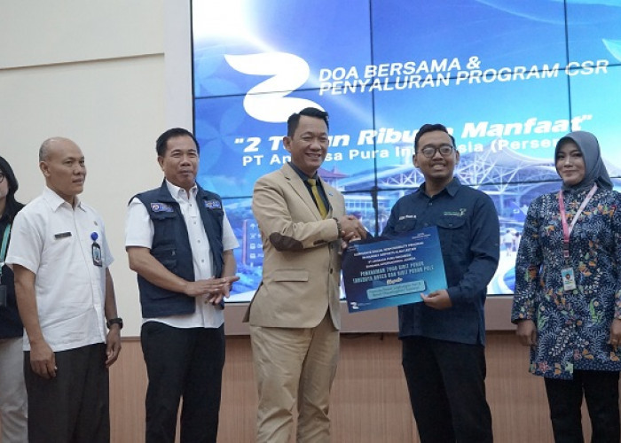 HUT Ke-2 Angkasa Pura, Bandara Juanda Bagikan Sembako Pasien TBC dan Tanam 7.000 Pohon