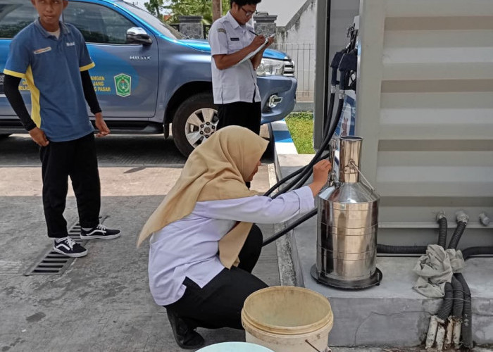 Metrologi Legal Lumajang Tera Ulang Pompa Ukur BBM di Tiga Lokasi Indomobil