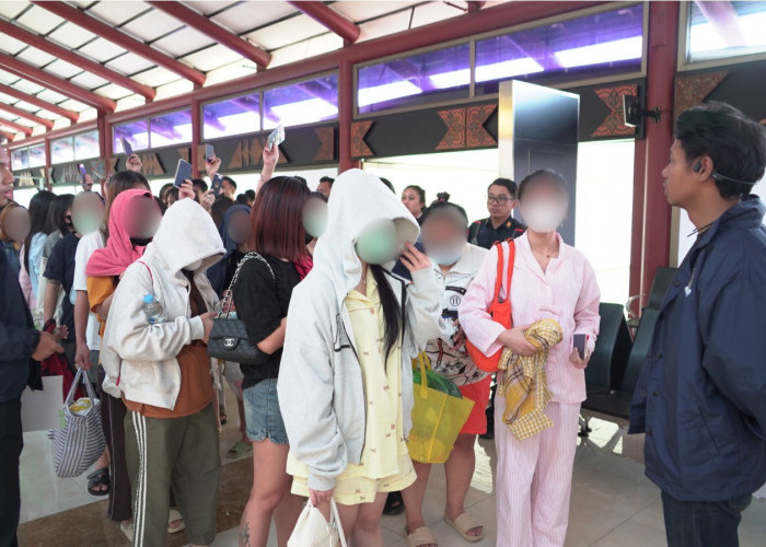 Imigrasi Deportasi 25 Warga Vietnam Pelanggar Izin Tinggal