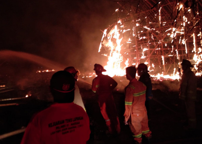 Kebakaran Gudang PTPN X Kertosari, Manajemen Akan Kooperatif