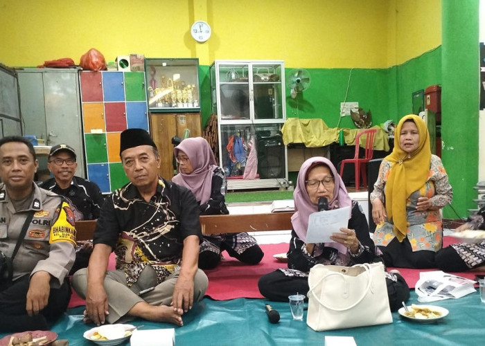 Mantapkan Harkamtibmas, Polsek Bubutan Ajak Warga Sumber Mulyo Hidupkan Aturan Wajib Lapor Tamu