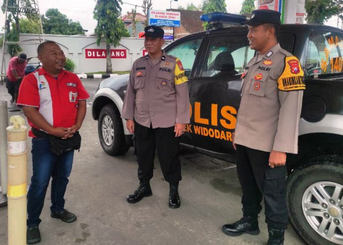Polres Ngawi dan Polsek Jajaran Cek Stok BBM di SPBU, Pastikan Ketersediaan Aman