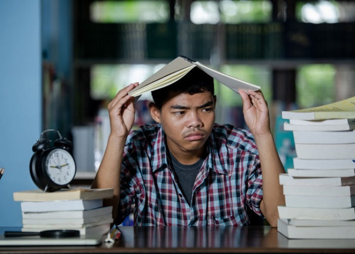 Merasa Salah Jurusan tapi Tetap Berprestasi, Bisa Jadi Itu Impostor Syndrome