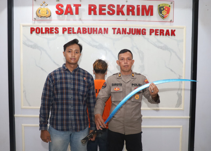 Polres Pelabuhan Tanjung Perak Amankan Ketua Gangster Durian Runtuh 23, Dalih  Buat Konten Bawa Celurit