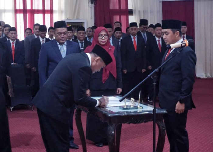 Wali Kota Pasuruan Mas Adi Lantik 87 ASN untuk Perkuat Kinerja Pemerintahan