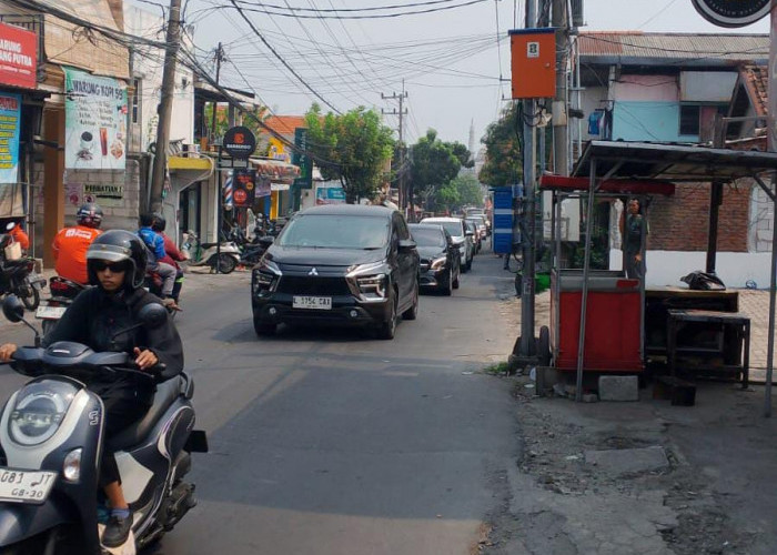 Rencana Satu Jalur Jalan Raya Lontar Batal, Warga Urung Turun ke Jalan