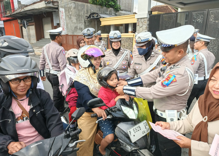 Satlantas Polres Jember Intensifkan Operasi Patuh Semeru 2025, Edukasi dan Penindakan Serentak