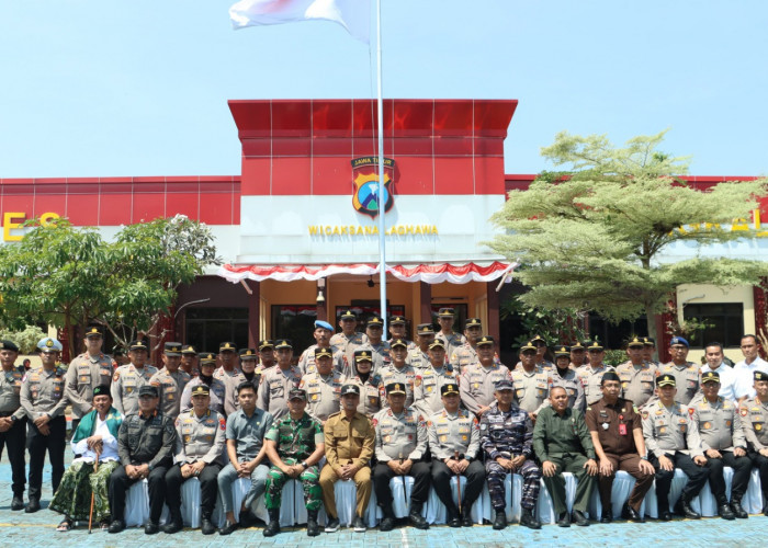 Kunker ke Polres Bangkalan, Kapolda Jatim Berdialog dengan Forkopimda, Toga dan Tomas