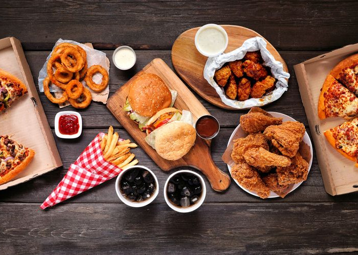 Inilah 9 Risiko Mengonsumsi Makanan Cepat Saji secara Berlebihan