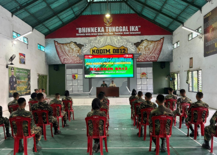Kodim 0812 Gembleng Puluham Siswa SMA Panca Marga Lamongan Lewat Diklatsar Bela Negara