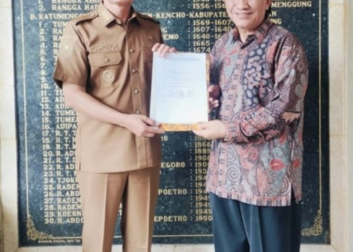 Terima Mandat, Heruwidi Resmi Pimpin Masyarakat Adat Nusantara Lamongan