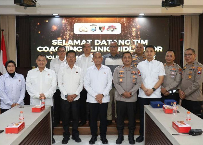Tingkatkan Kemampuan Penyidikan, Bidlabfor Polda Jatim Gelar Coaching Clinic di Polres Pelabuhan Tanjung Perak