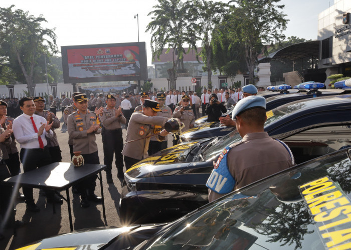Apel Penyerahan Sarana Mobil dan Laptop oleh Kapolrestabes Surabaya Kepada Jajaran