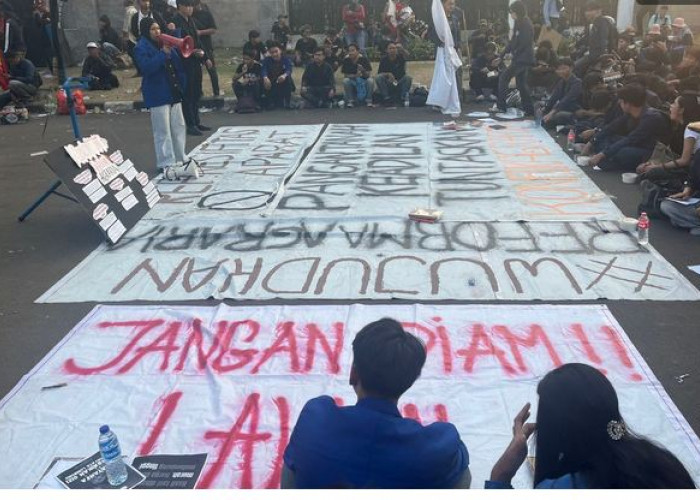 Mahasiswa dan Buruh Demo Hari Tani di Depan DPR RI, Tutut Tuntaskan Konflik Agraria