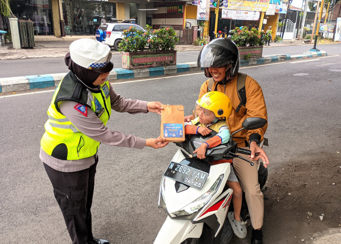 Ingin Dapat Snack dari Satlantas Polres Lumajang? Begini Caranya