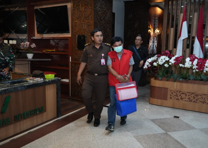 Kejati Jatim Jebloskan Pejabat Pemkab Sumenep ke Bui Terkait Kasus Korupsi BSPS