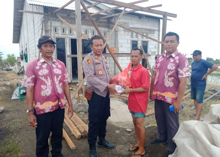 Polres Pasuruan Bantu Korban Bencana Angin Puting Beliung 