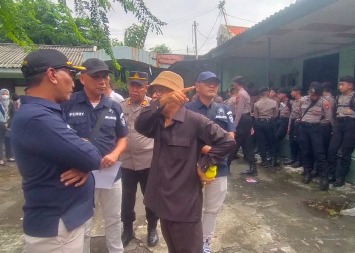 Gedung Sekolah Yayasan Trisila Dieksekusi