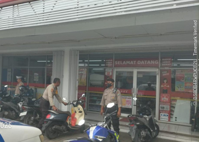 Polsek Lakarsantri Gelar Patroli Kota Presisi di Jelidro, Komitmen Jaga Keamanan Warga