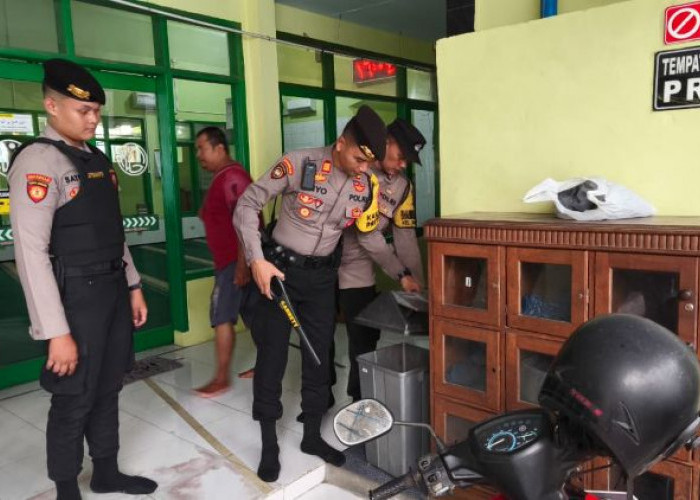 Polres Kediri Kota Sisir Masjid Pastikan Ibadah Ramadan dan Idulfitri Aman