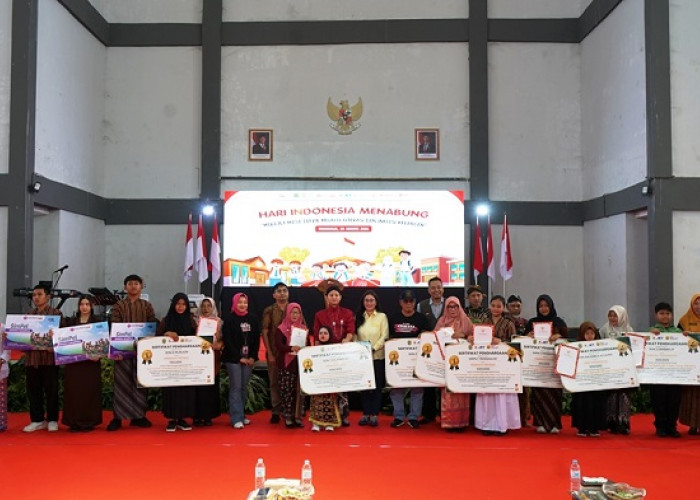 OJK-Pemkab Trenggalek Dorong Budaya Menabung Pelajar melalui Program KEJAR dan Sangu Sampah