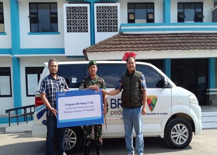 Gandeng Batalyon Infanteri TP 934/SBY, BRI Branch Office Pacitan  Salurkan CSR Ambulans Gratis untuk Warga 