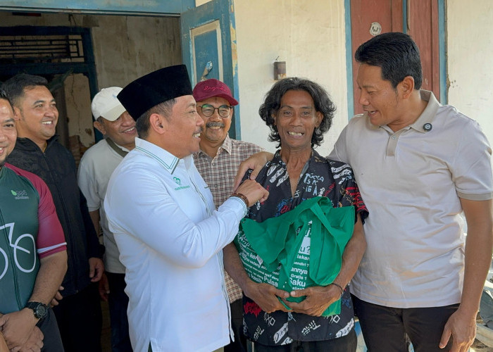 Plt Bupati Sidoarjo Sidak RTLH dan Tinjau SDN Atap Ambrol