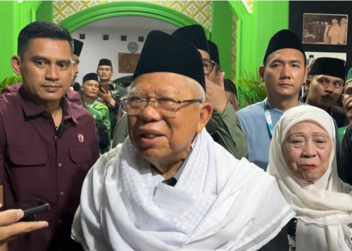 KH Ma’ruf Amin Ziarah ke Makam Mbah Wahab, Harap Muktamar NU Kondusif dan Lahirkan Pemimpin Terbaik