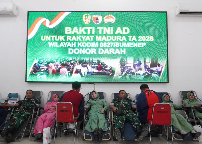 Ratusan Pendonor Darah Ramaikan Bakti TNI AD untuk Rakyat Sumenep Madura