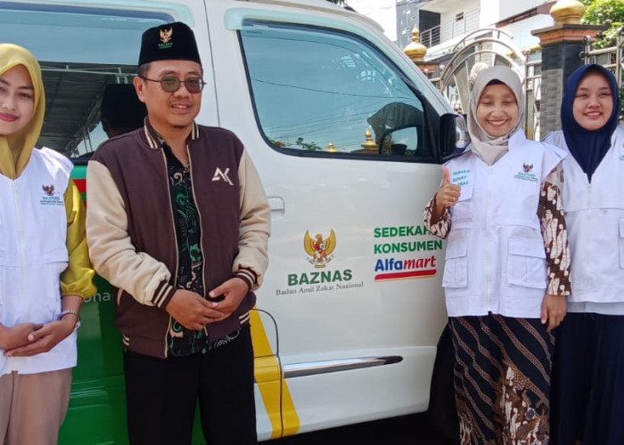 Baznas Sidoarjo Gelar Makan dan Pengobatan Gratis di Masjid Agung Sukodono