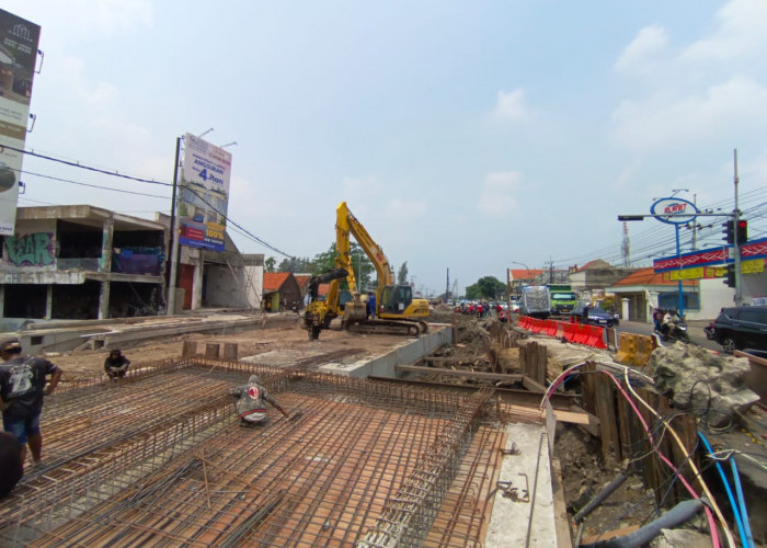 Pembebasan Lahan Lambat, Proyek Pelebaran Jalan Raya Menganti Lidah Wetan Terancam Molor