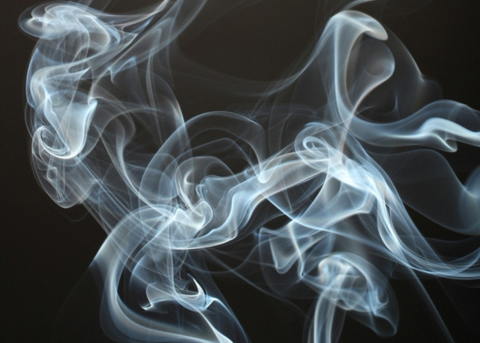 Vape vs Rokok Mana yang Lebih Bahaya, Mitos atau Fakta?