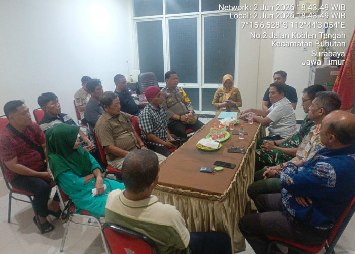 Polsek Bubutan Bersama Tiga Pilar Gelar Rapat Sosialisasi Rencana Penertiban Pasar Krempyeng Tembok Lor