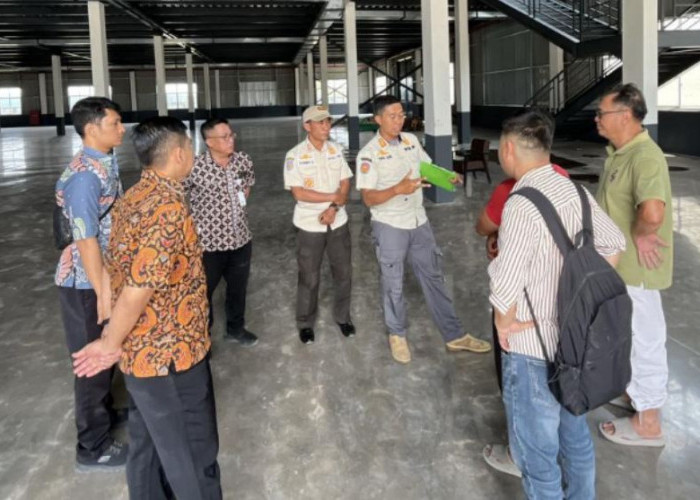 Belum Kantongi PBG, Pabrik Sepatu di Jombang Tidak Disegel Satpol PP