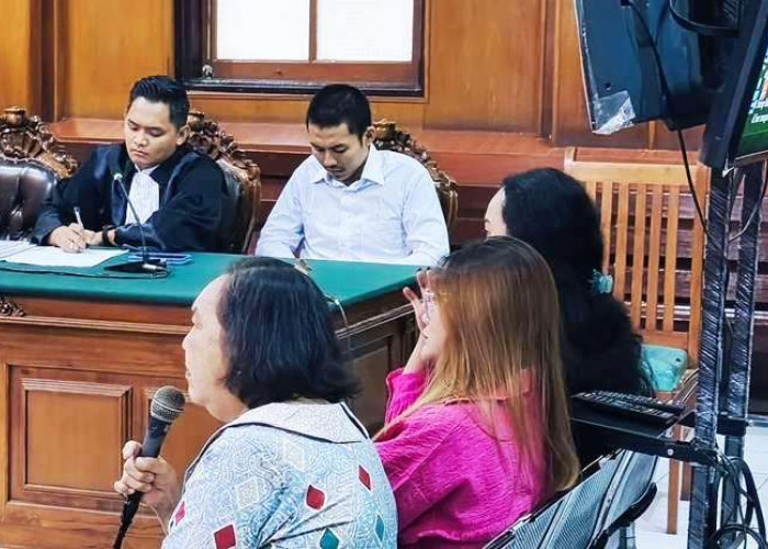 Terjebak Rayuan Gombal, Rp 1,3 Miliar Amblas