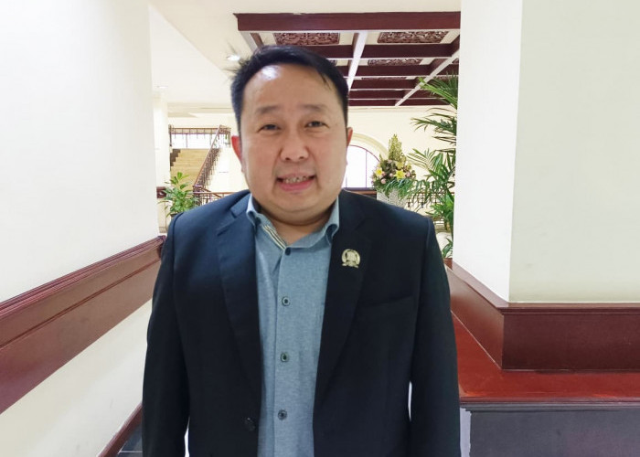 Siswa SMP Dilarang Bermotor, Legislator PSI Usulkan Suroboyo Bus dan WiraWiri Gratis untuk Pelajar