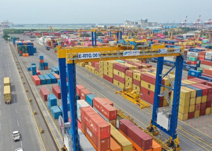 Terminal Petikemas Surabaya Siaga Hadapi Lonjakan Arus Peti Kemas Lebaran 