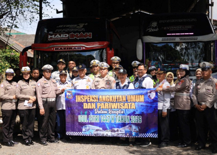 Polres Gresik dan Polda Jatim Rampcheck Bus Pariwisata Jelang Idul Fitri 1447 H