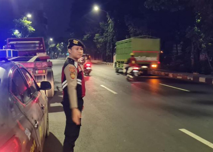 Polres Pelabuhan Tanjung Perak Gelar Patroli Fajar, Antisipasi Kejahatan Jalanan
