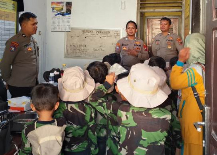 Polsek Singojuruh Banyuwangi Terima Kunjungan Edukasi 42 Siswa TK RA Perwanida